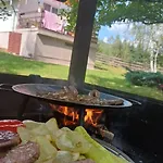 Forest Ferienhaus *